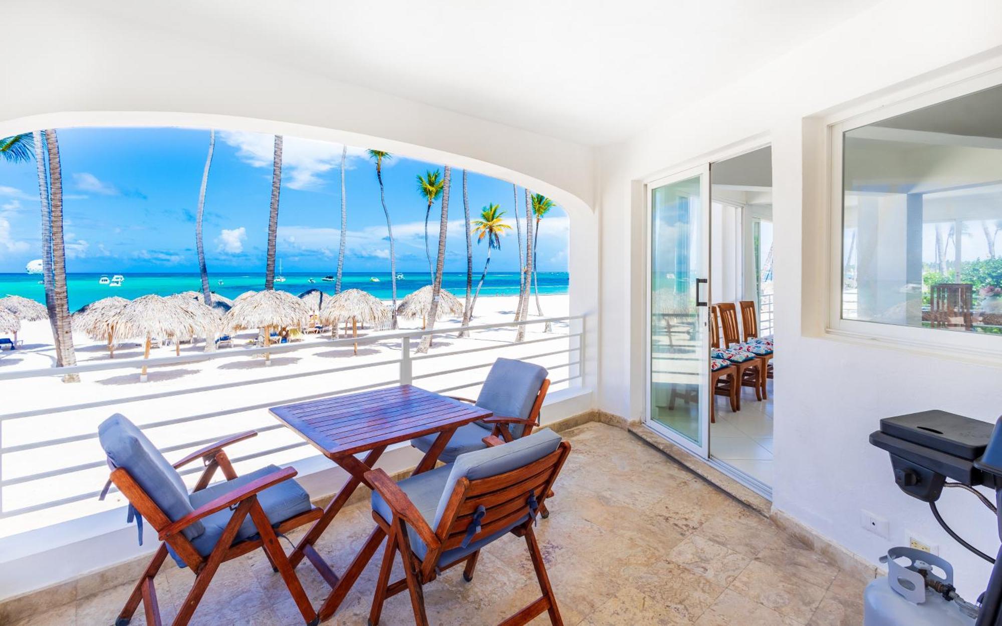 Prime Ocean View - 3-bedroom Getaway With Private Terrace On Bavaro Appartement Punta Cana