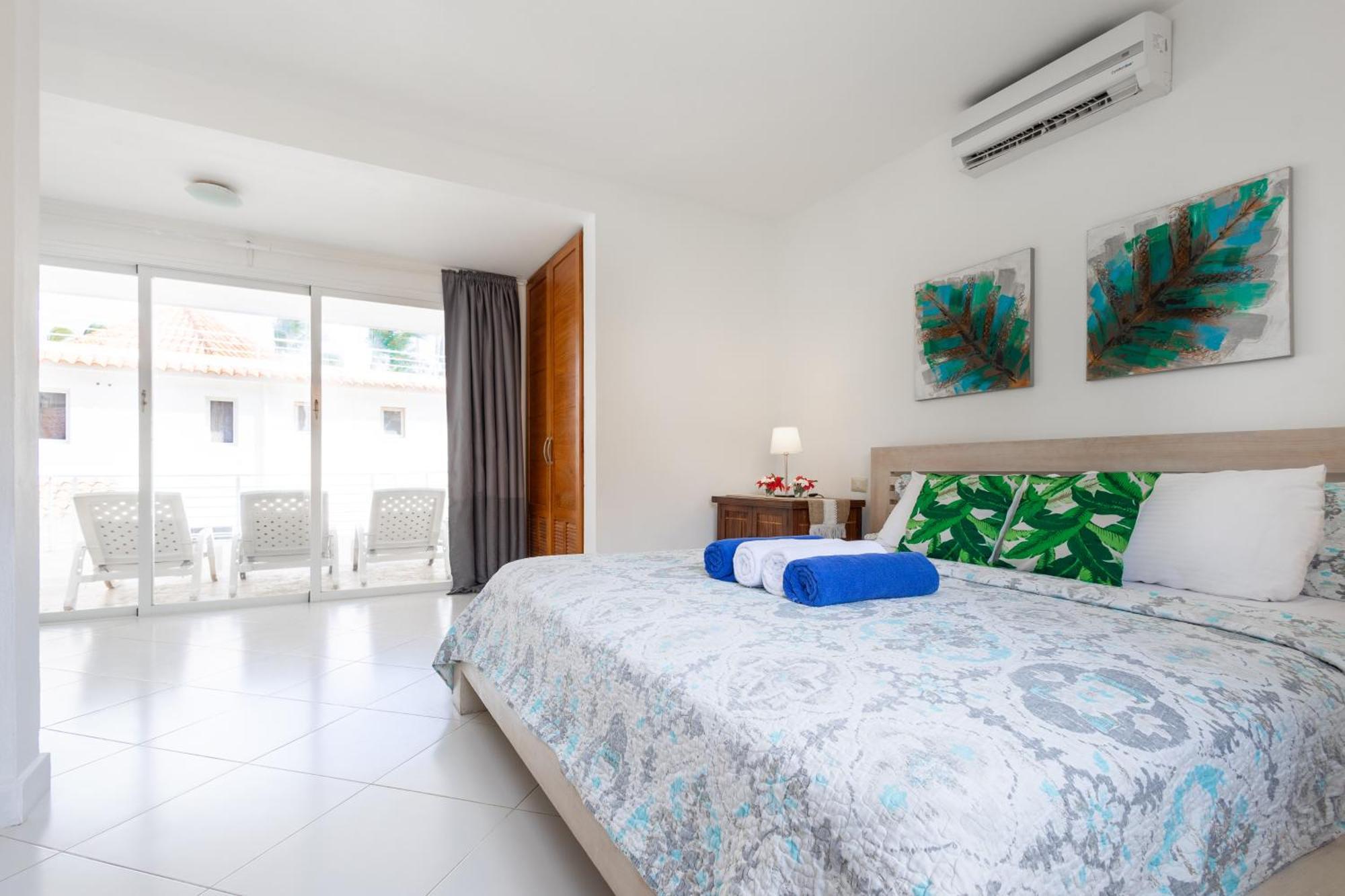 Prime Ocean View - 3-bedroom Getaway With Private Terrace On Bavaro Appartement